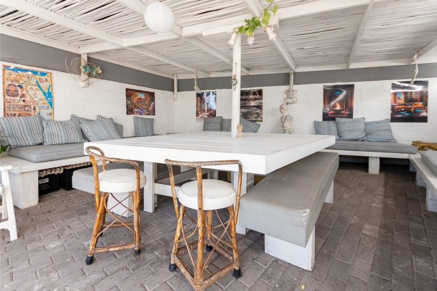 8 Bedroom Property for Sale in Country Club Western Cape